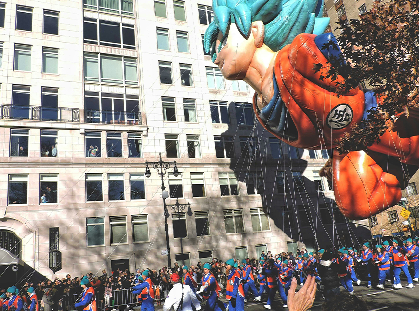 Macys day parade with balloon